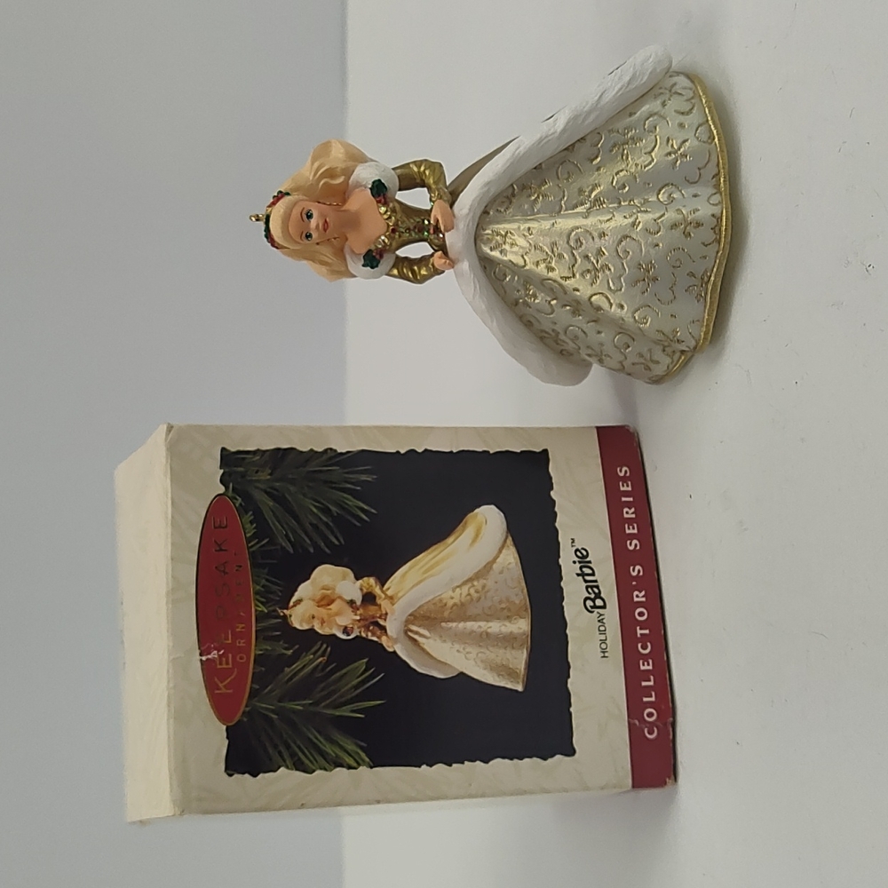 Hallmark Holiday Barbie Keepsake Ornament 1994